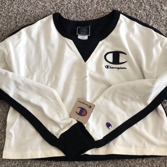 Women’s NEW champion crop long sleeve - Picture 1 of 3